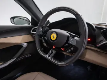 FERRARI 296 GTS