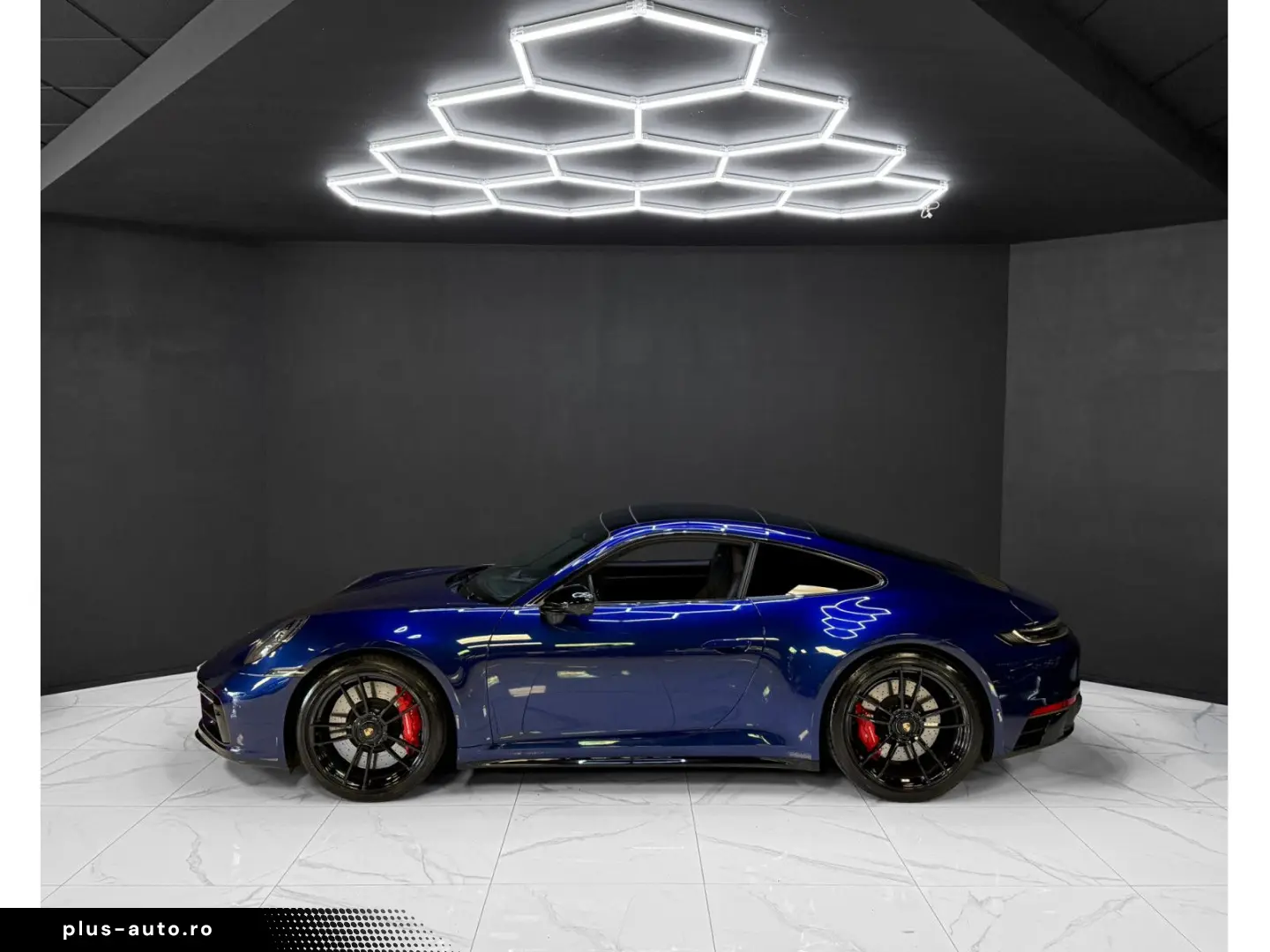 PORSCHE 992 Carrera 4 GTS   Lift   Bose   Matrix   360