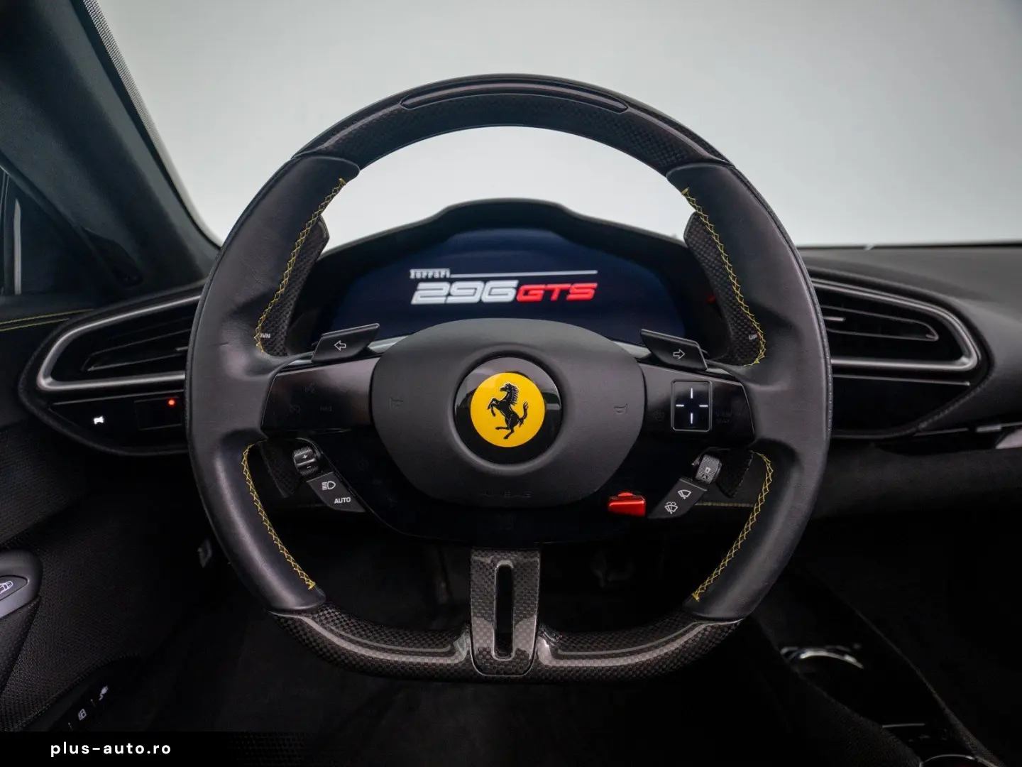 FERRARI 296 GTS