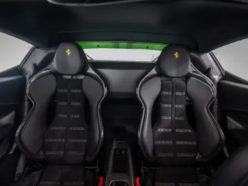 FERRARI 296 GTS