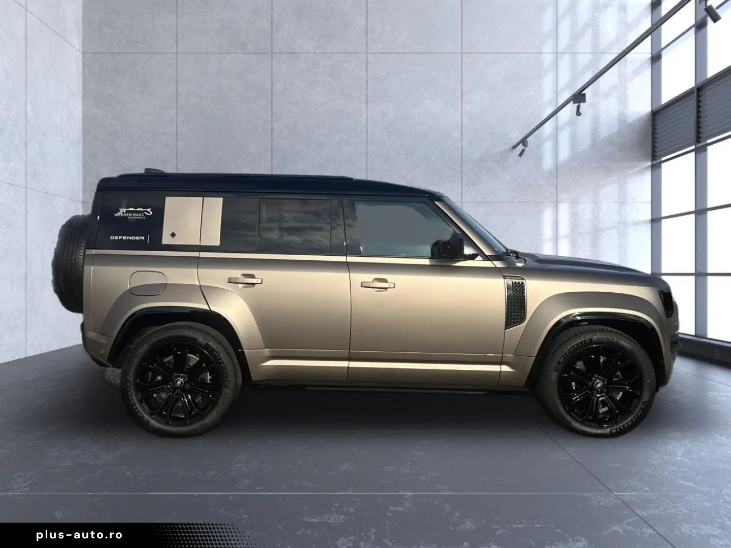 LAND ROVER Defender 110 P635 OCTA