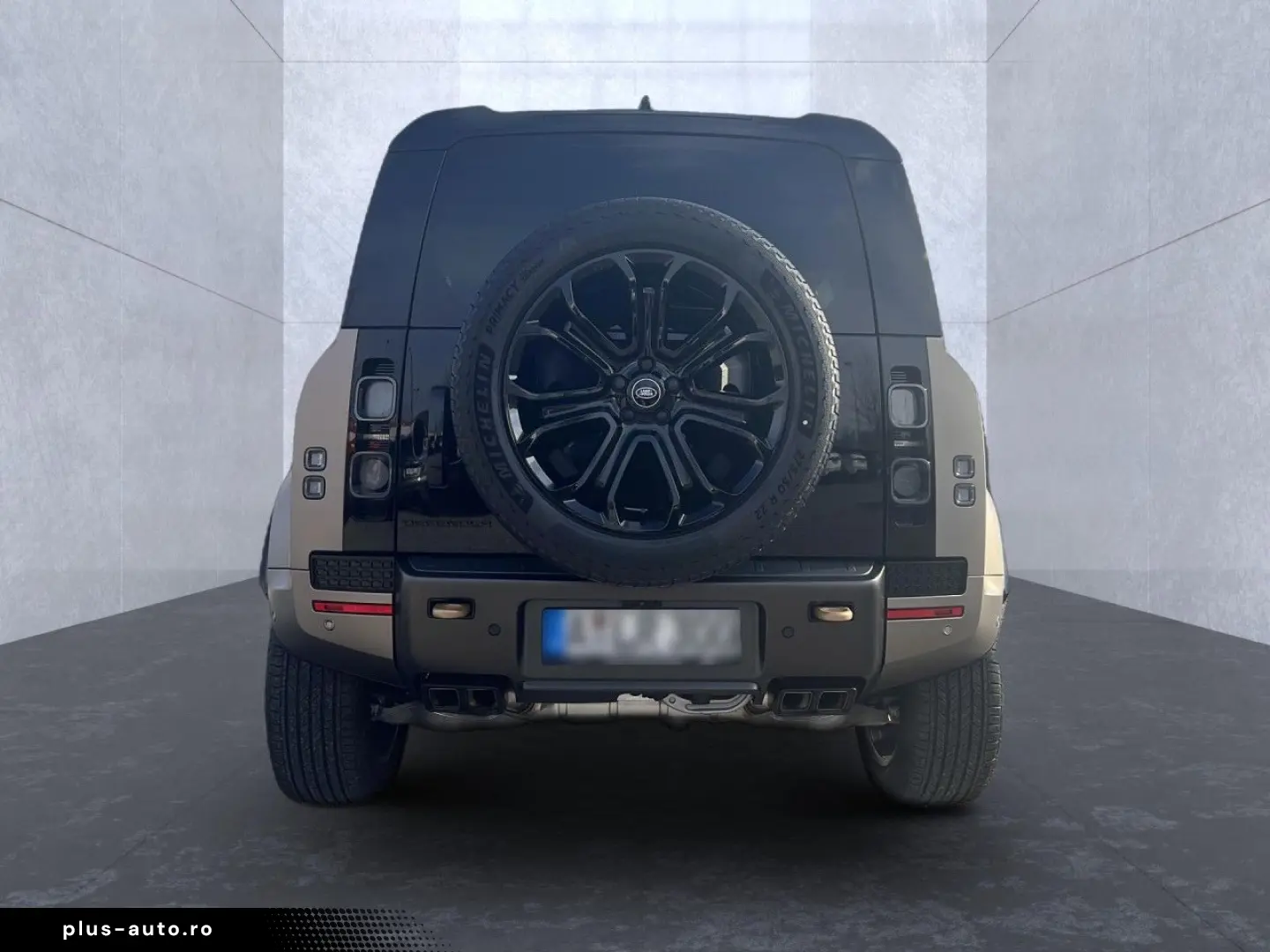 LAND ROVER Defender 110 P635 OCTA