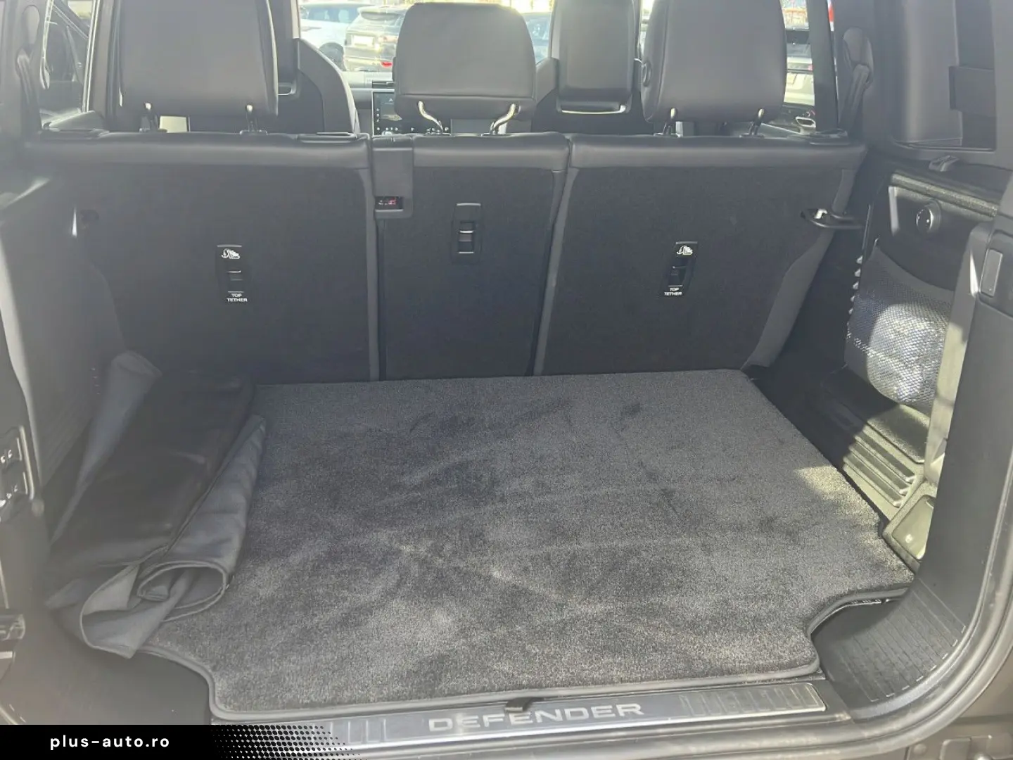 LAND ROVER Defender 110 P635 OCTA