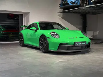 PORSCHE GT3 CS Aprvd 6 27 Lift Bose Matrix Camera