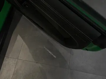 PORSCHE GT3 CS Aprvd 6 27 Lift Bose Matrix Camera