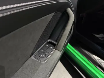 PORSCHE GT3 CS Aprvd 6 27 Lift Bose Matrix Camera