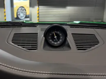 PORSCHE GT3 CS Aprvd 6 27 Lift Bose Matrix Camera