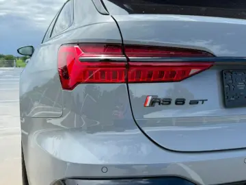 AUDI RS6 Avant GT PANO STANDHZG !! 1 of 660