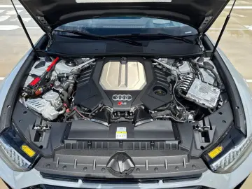 AUDI RS6 Avant GT PANO STANDHZG !! 1 of 660