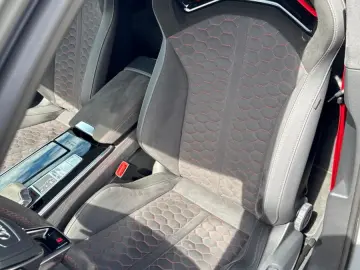 AUDI RS6 Avant GT PANO STANDHZG !! 1 of 660