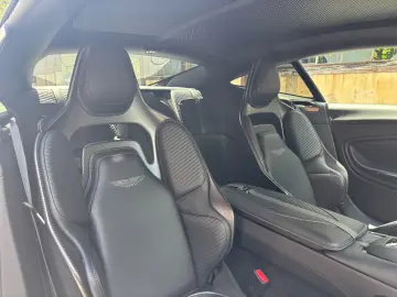 ASTON MARTIN DBS 5.2 V12 770 Ultimate 1 300 Carbon Seats PPF