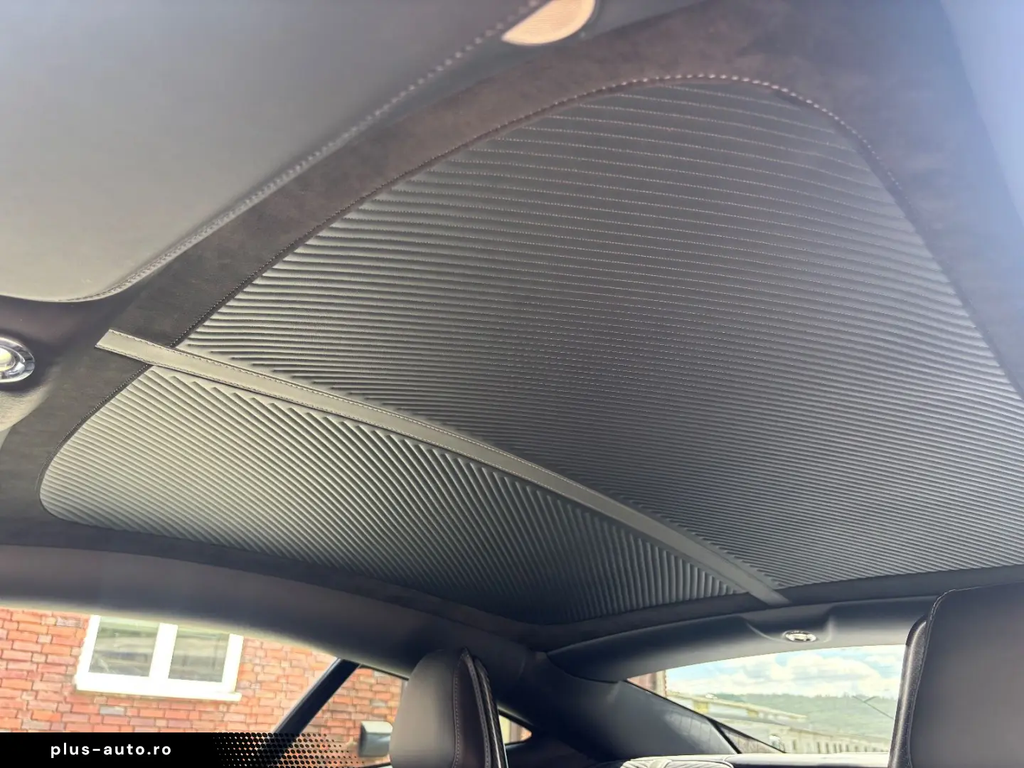 ASTON MARTIN DBS 5.2 V12 770 Ultimate 1 300 Carbon Seats PPF