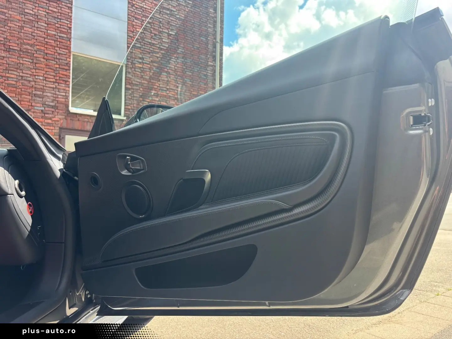 ASTON MARTIN DBS 5.2 V12 770 Ultimate 1 300 Carbon Seats PPF