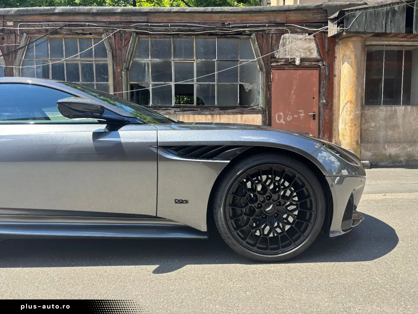 ASTON MARTIN DBS 5.2 V12 770 Ultimate 1 300 Carbon Seats PPF