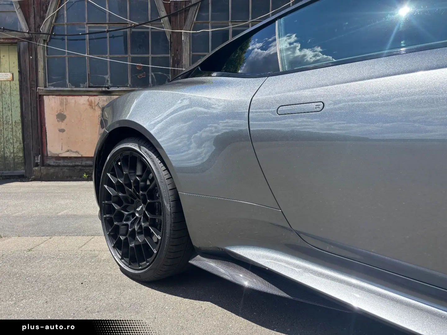 ASTON MARTIN DBS 5.2 V12 770 Ultimate 1 300 Carbon Seats PPF