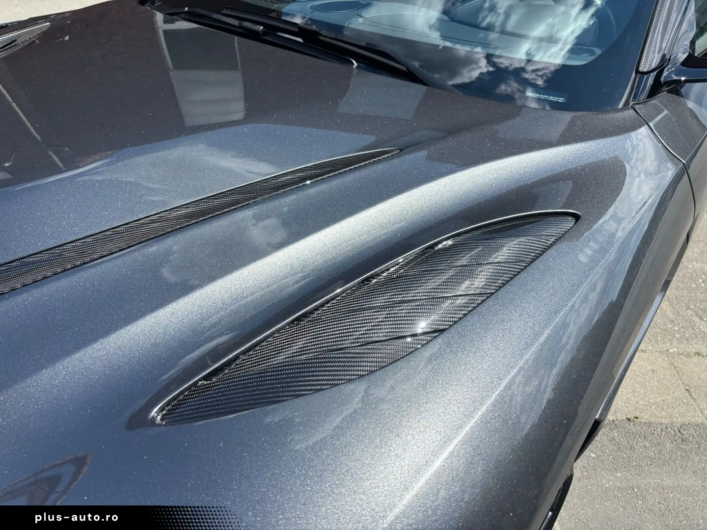 ASTON MARTIN DBS 5.2 V12 770 Ultimate 1 300 Carbon Seats PPF