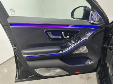 MERCEDES-BENZ S 680 Maybach 4 matic  PANO BURMESTER 4D