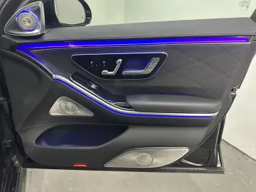 MERCEDES-BENZ S 680 Maybach 4 matic  PANO BURMESTER 4D