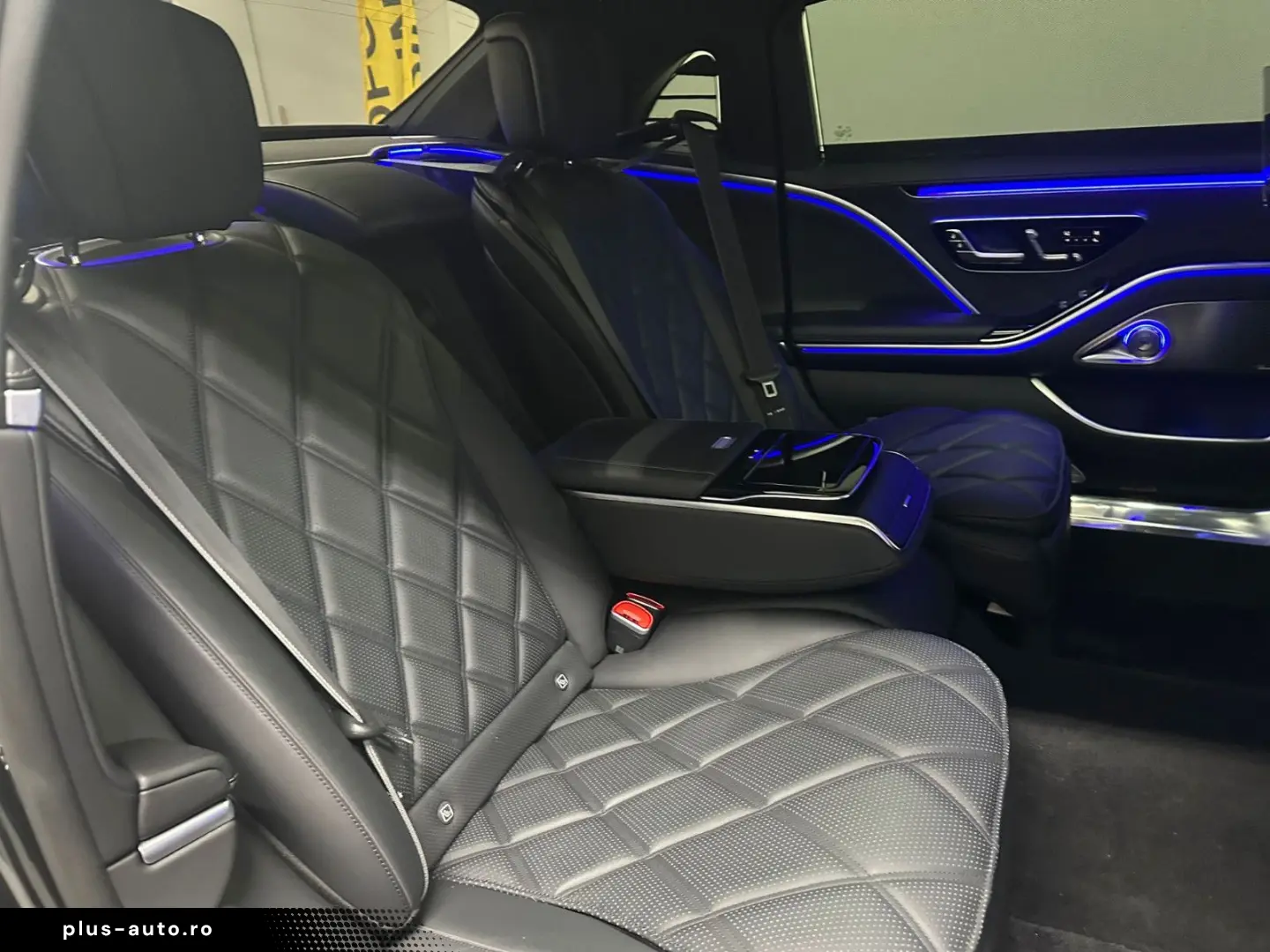 MERCEDES-BENZ S 680 Maybach 4 matic  PANO BURMESTER 4D