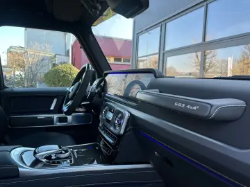 MERCEDES-BENZ G 63 4x4²   MANUFAKTUR CARBON NIGHTPAKET