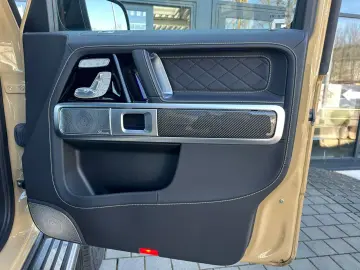MERCEDES-BENZ G 63 4x4²   MANUFAKTUR CARBON NIGHTPAKET