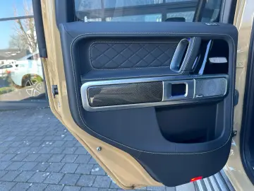 MERCEDES-BENZ G 63 4x4²   MANUFAKTUR CARBON NIGHTPAKET