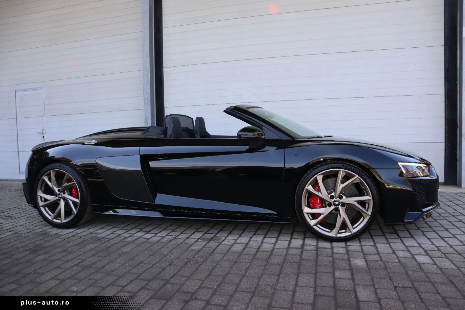 AUDI R8 Spyder V10 qu performance exclusive   SCHALE