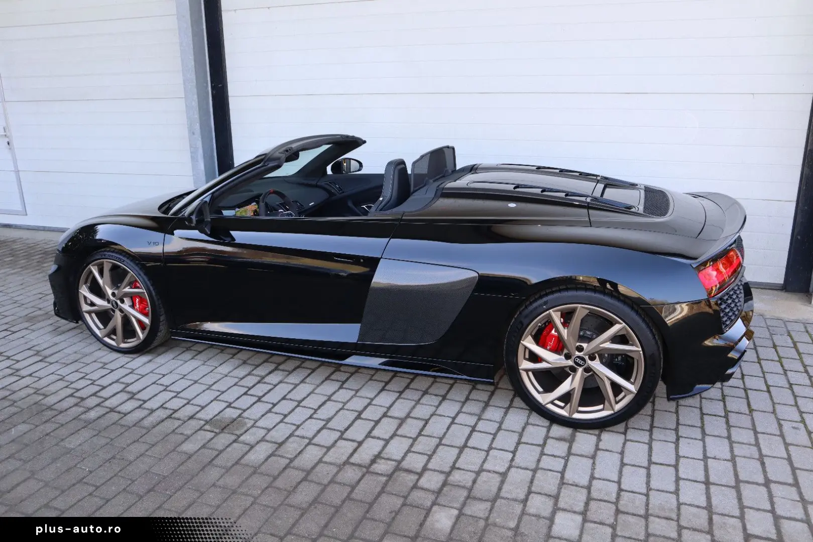 AUDI R8 Spyder V10 qu performance exclusive   SCHALE