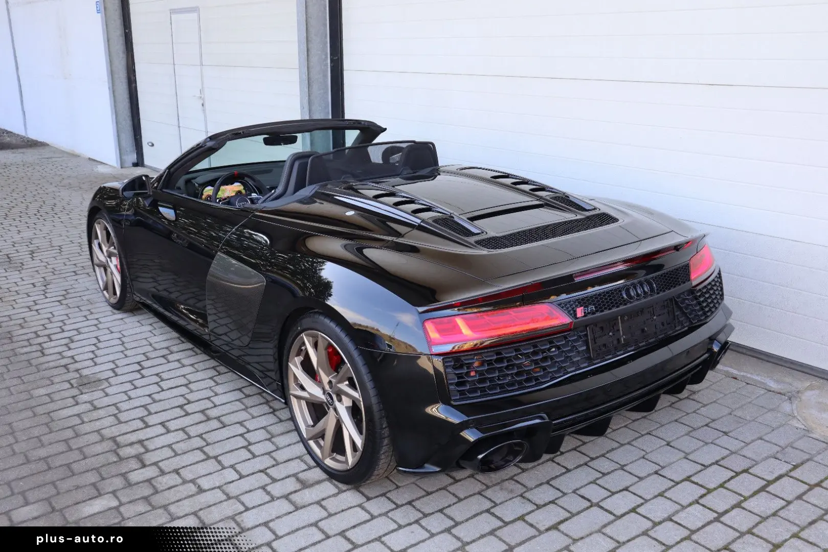 AUDI R8 Spyder V10 qu performance exclusive   SCHALE