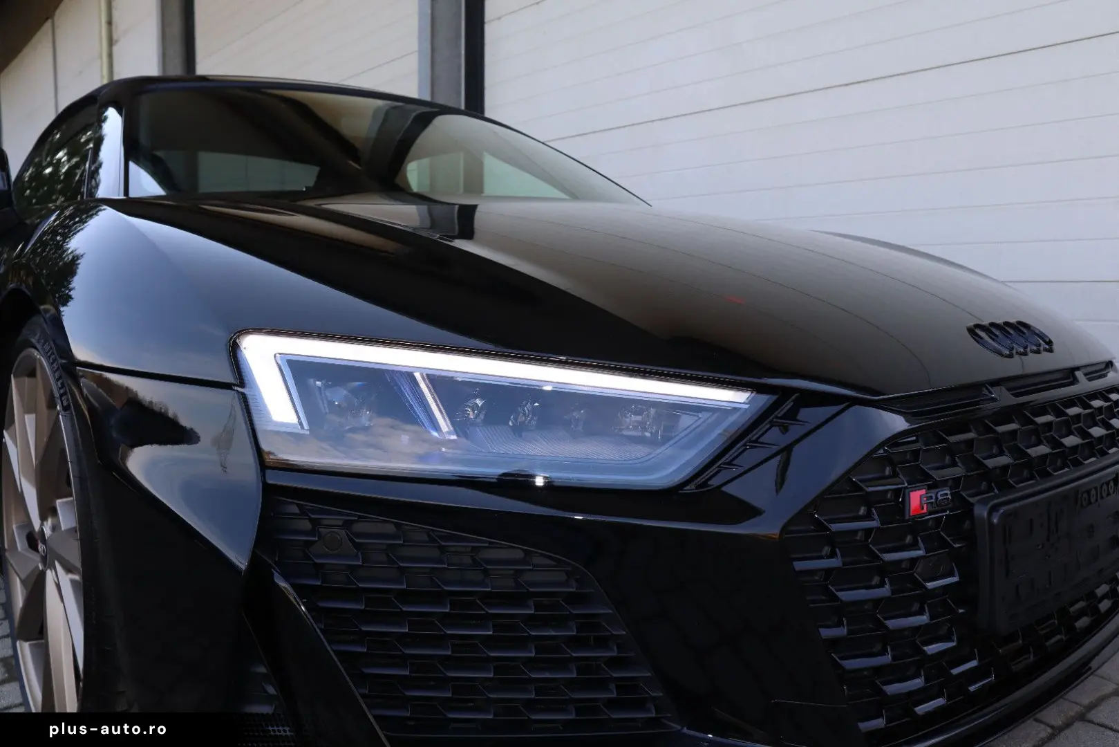 AUDI R8 Spyder V10 qu performance exclusive   SCHALE