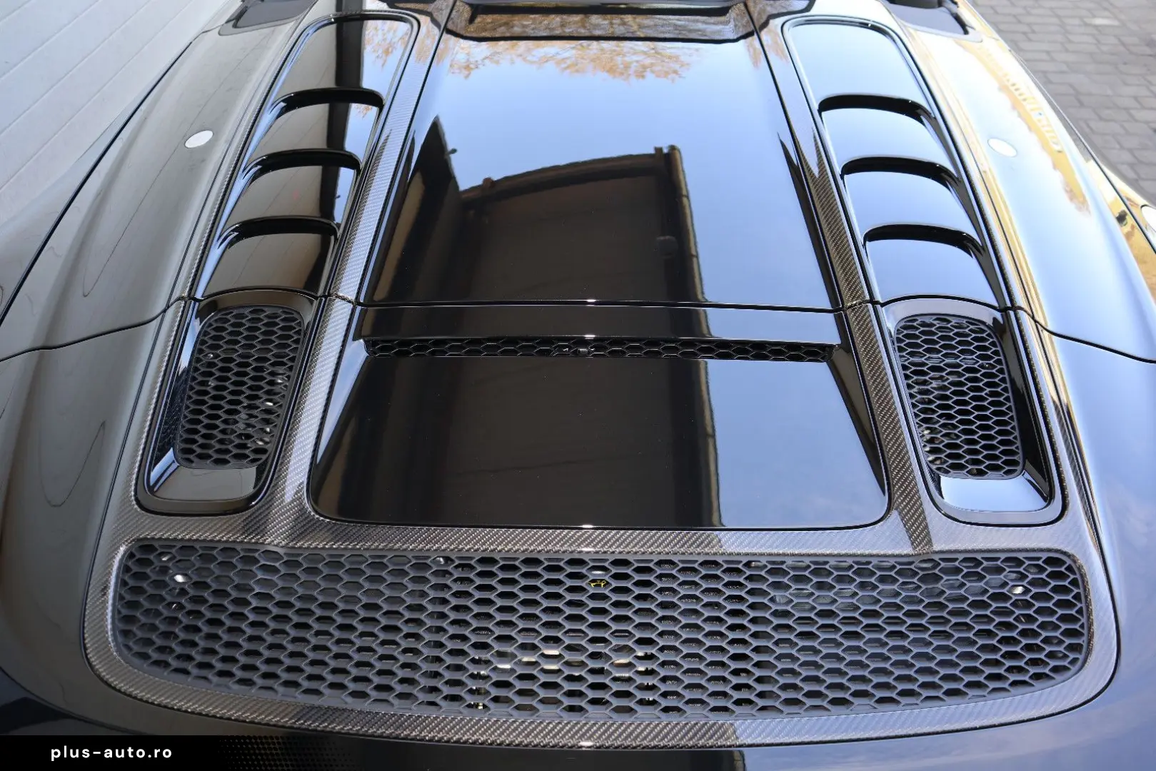 AUDI R8 Spyder V10 qu performance exclusive   SCHALE