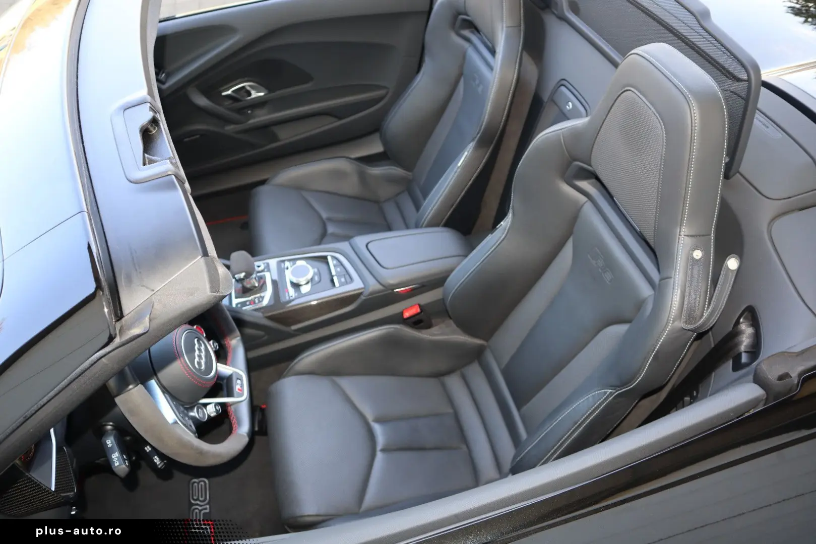 AUDI R8 Spyder V10 qu performance exclusive   SCHALE