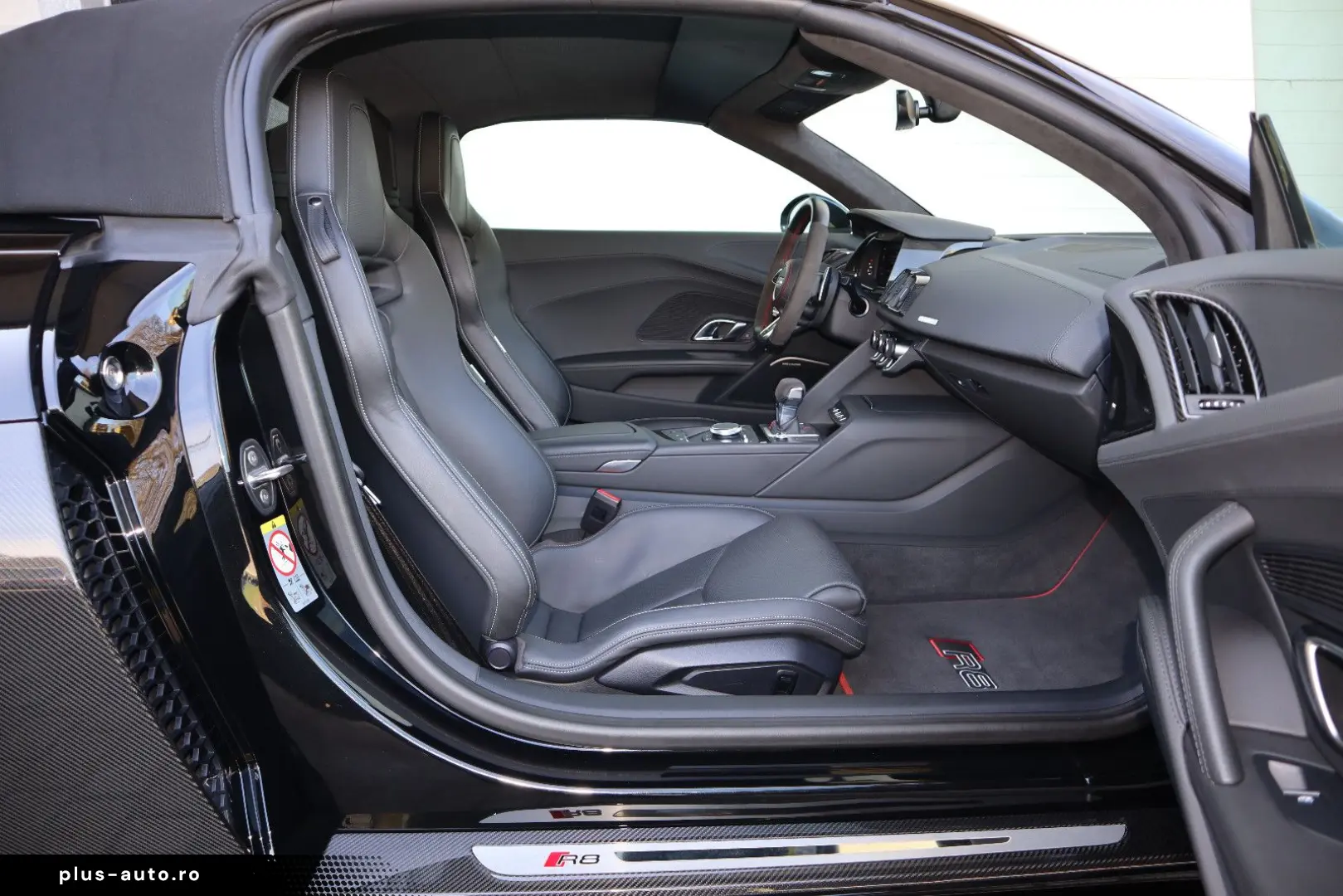 AUDI R8 Spyder V10 qu performance exclusive   SCHALE