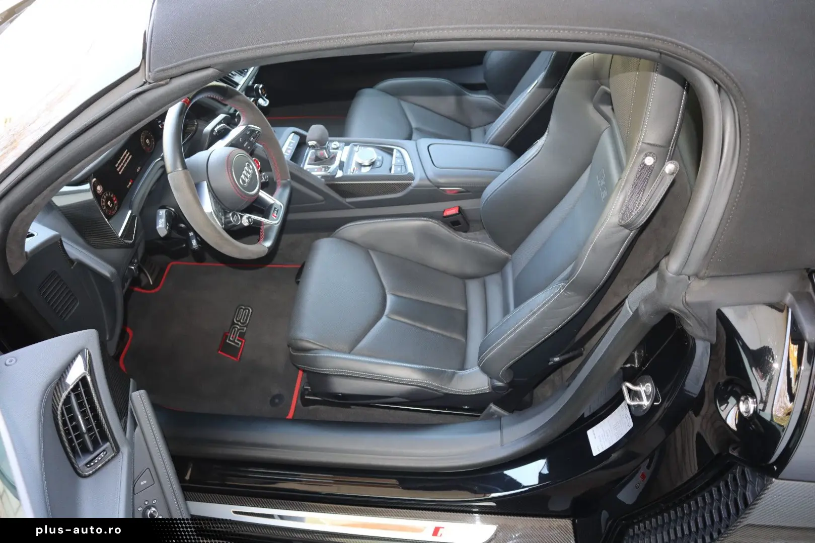 AUDI R8 Spyder V10 qu performance exclusive   SCHALE