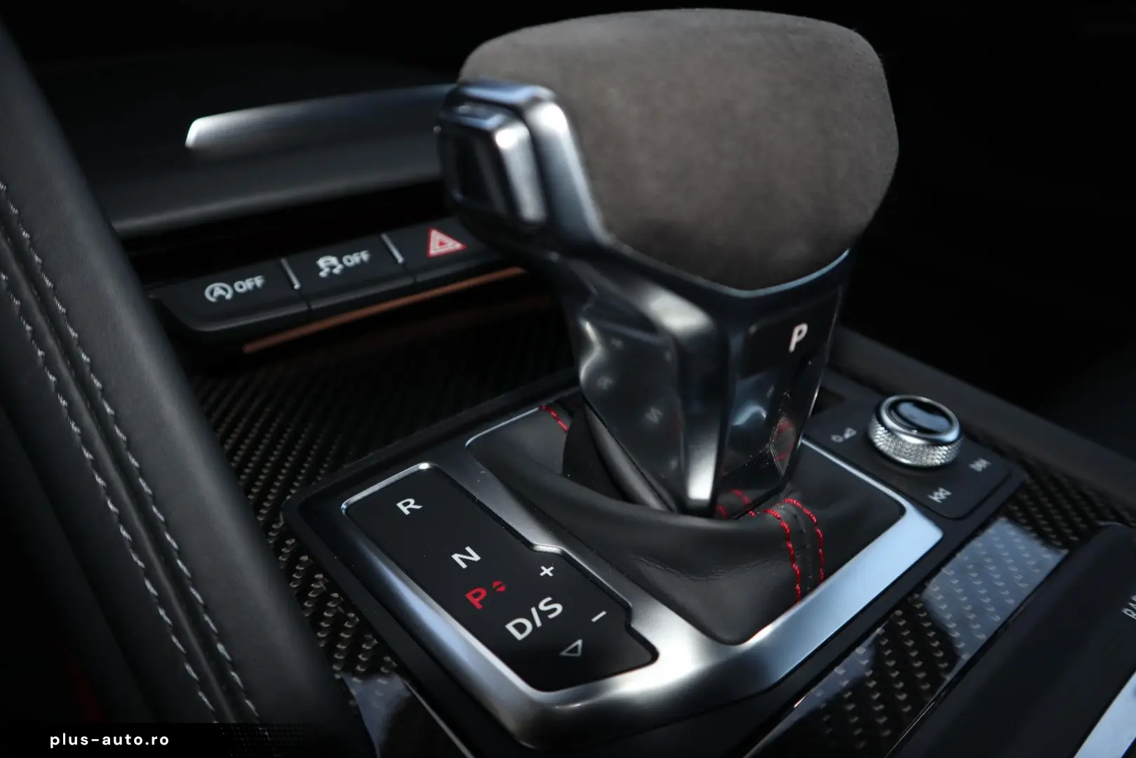 AUDI R8 Spyder V10 qu performance exclusive   SCHALE
