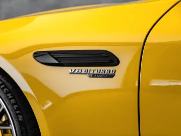MERCEDES-BENZ SL 63 AMG Roadster 4M Performance