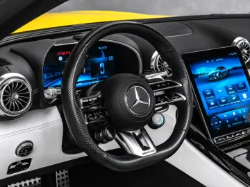 MERCEDES-BENZ SL 63 AMG Roadster 4M Performance