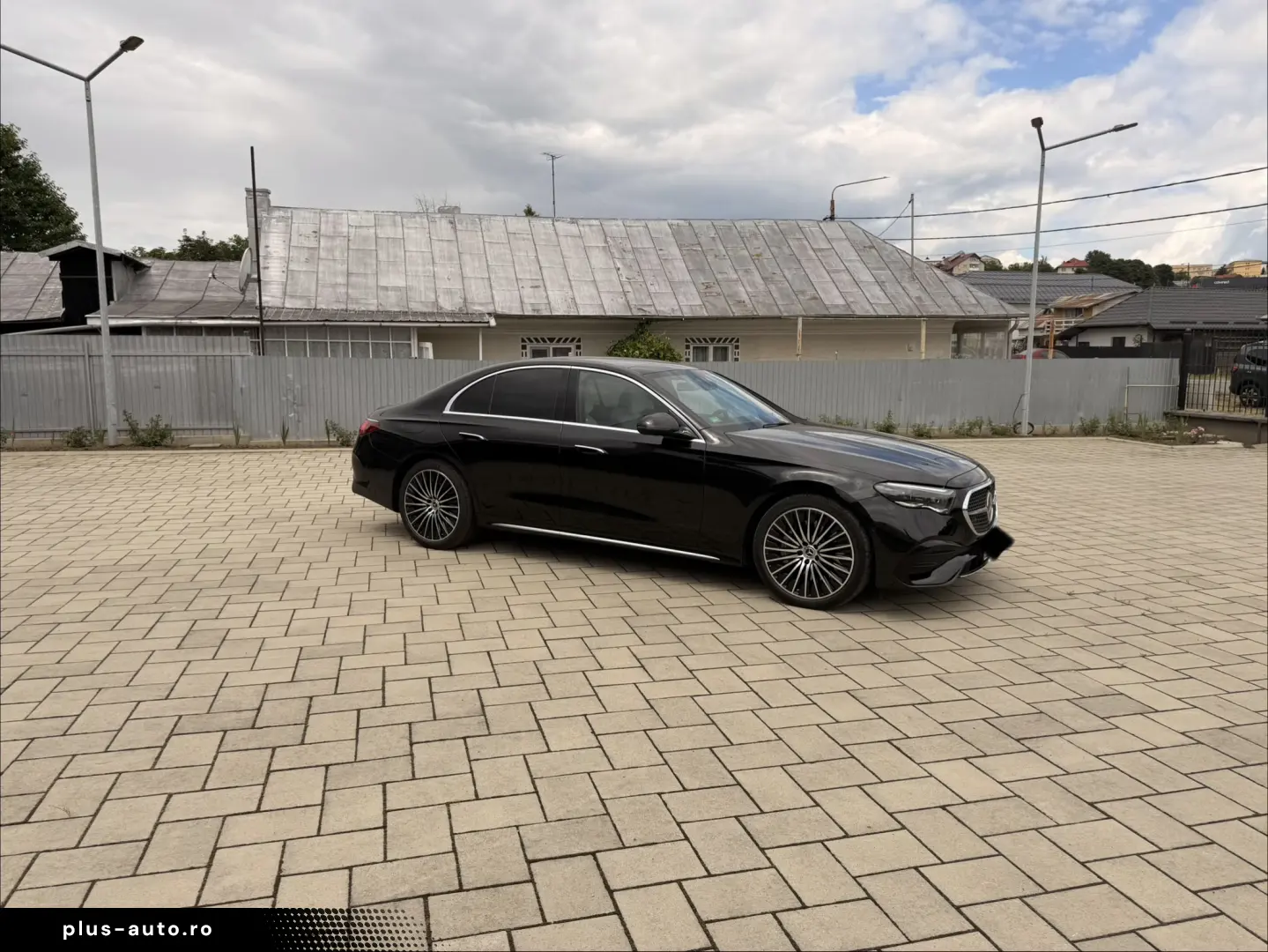 Mercedes-Benz E 300