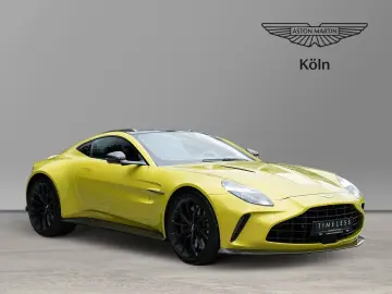 ASTON MARTIN Vantage Cosmopolitan Yellow   Onyx Black Carbon