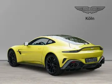 ASTON MARTIN Vantage Cosmopolitan Yellow   Onyx Black Carbon