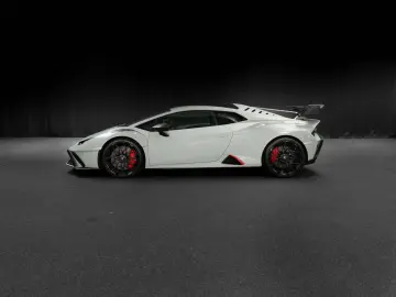 LAMBORGHINI Huracán STO