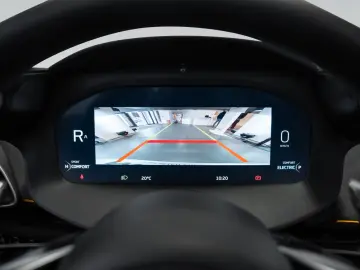 MCLAREN Artura   3 Jahre Garantie & 2 Jahre Service inkl