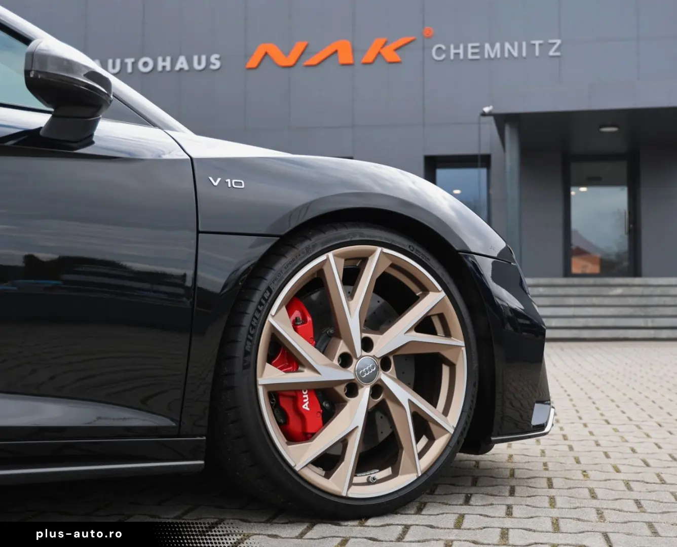 AUDI R8 Spyder V10 qua. performance Carbon UVP  242k€