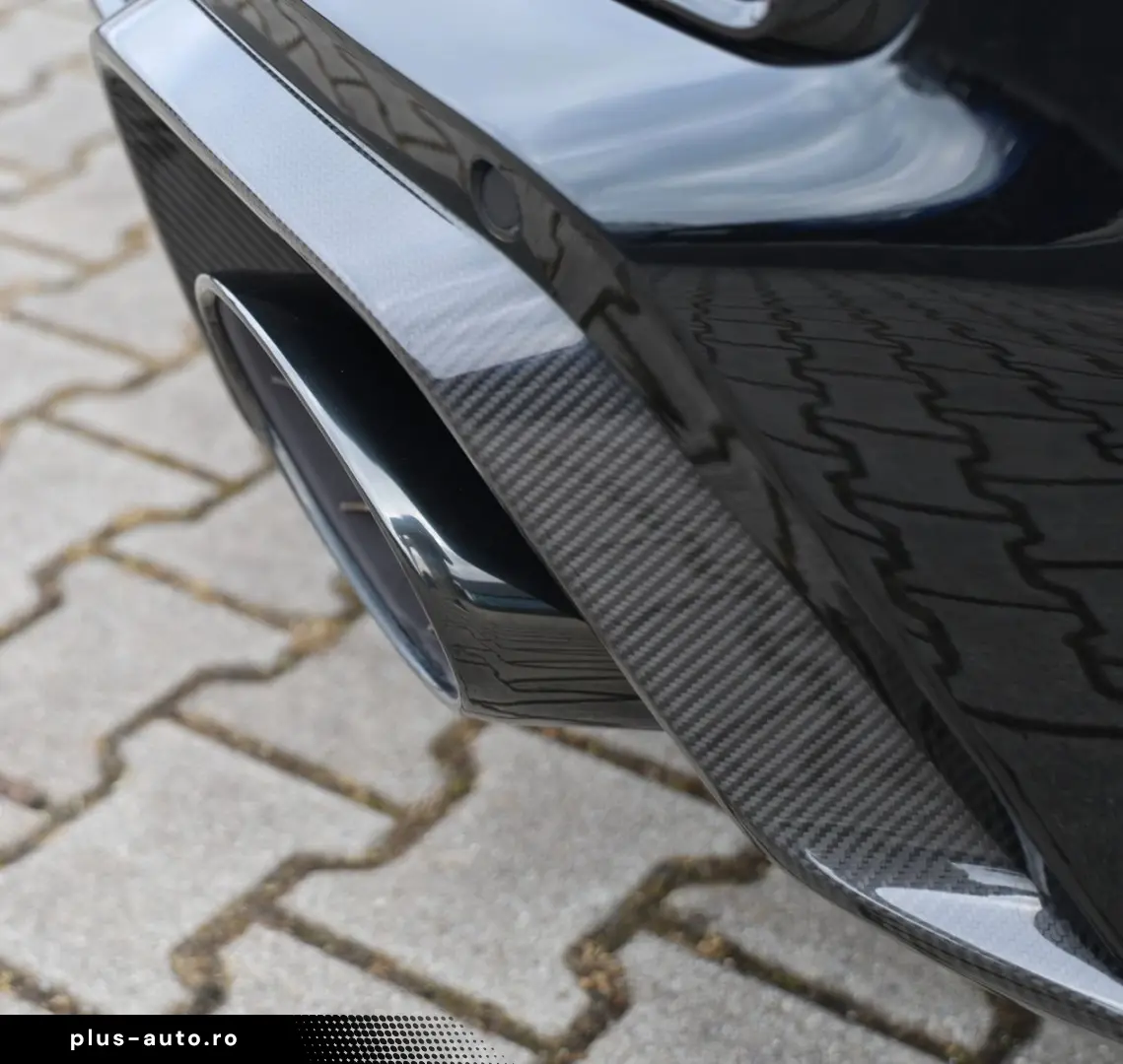 AUDI R8 Spyder V10 qua. performance Carbon UVP  242k€
