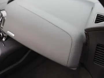 AUDI R8 Spyder V10 qua. performance Carbon UVP  242k€