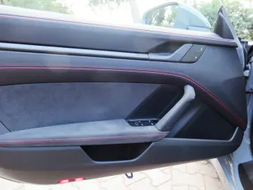 PORSCHE 911 Carrera GTS Coupe aerokit
