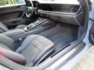 PORSCHE 911 Carrera GTS Coupe aerokit