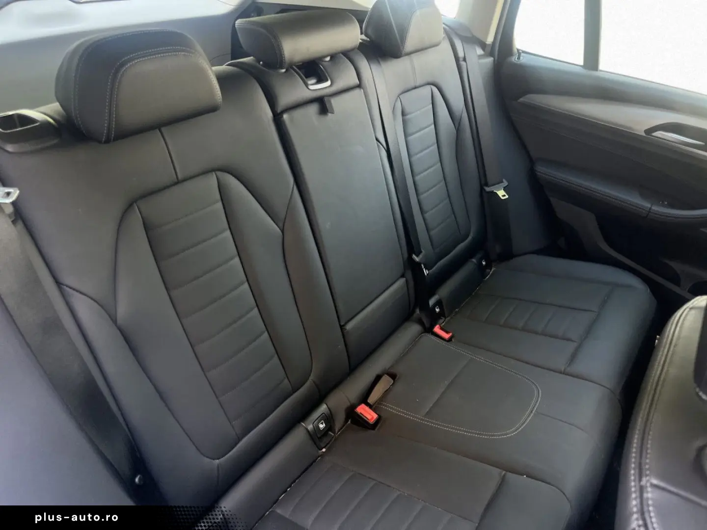 BMW X3 xDrive 30e LiveCo  Pano DAB AHK SHZ LED PDC