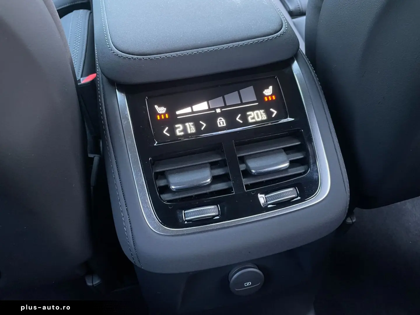 VOLVO XC90 T8 Plus Dark FACELIFT  LAGOM  VAPOUR STH