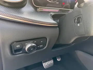 MERCEDES-BENZ V 300 d 4MATIC EXCLUSIVE Lang AMG NIGH…